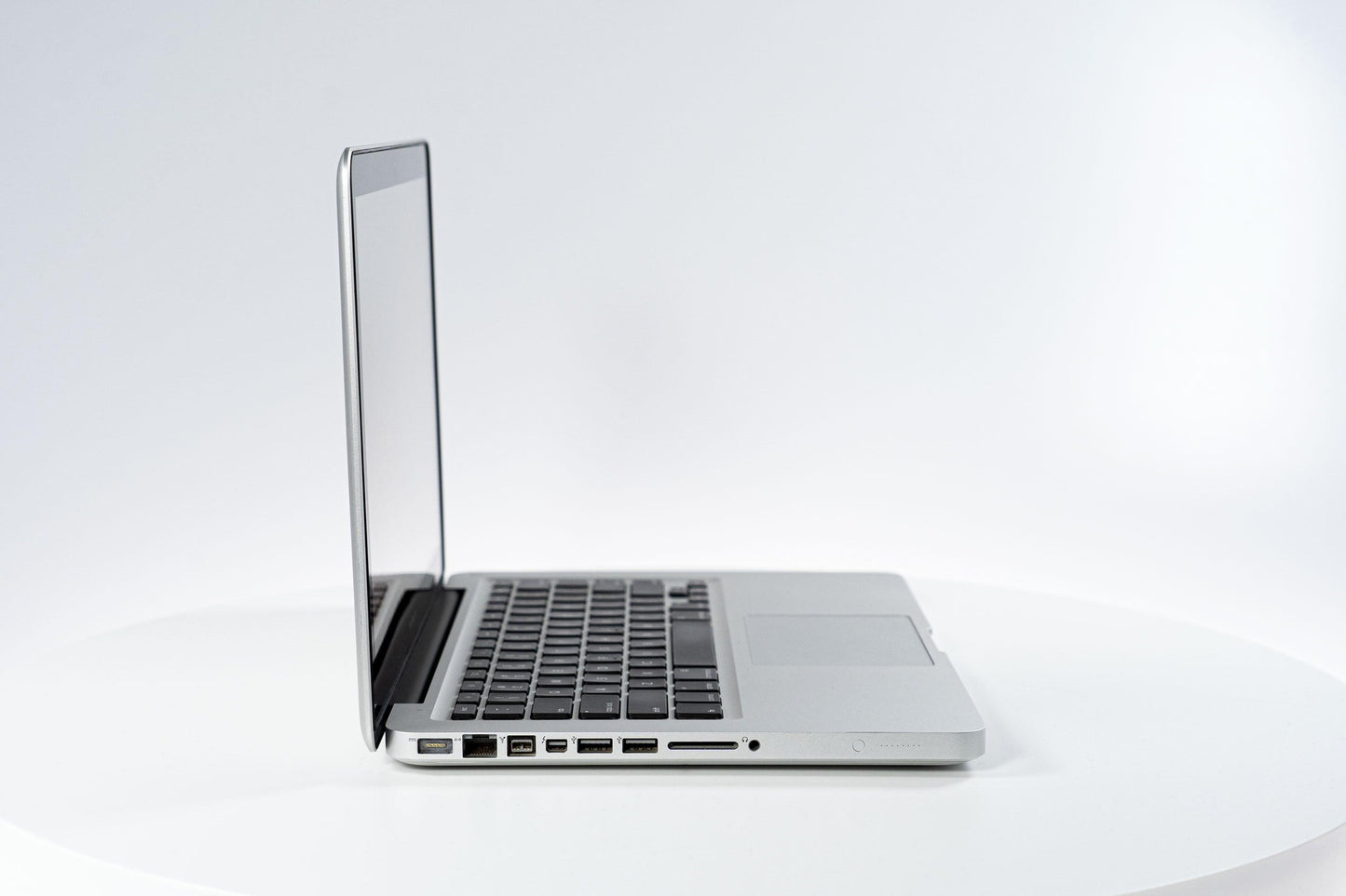 Apple MacBook Pro (Mid 2010) 13-inch 2.4 GHz Core 2 Duo 8GB RAM 2TB Storage - Silver