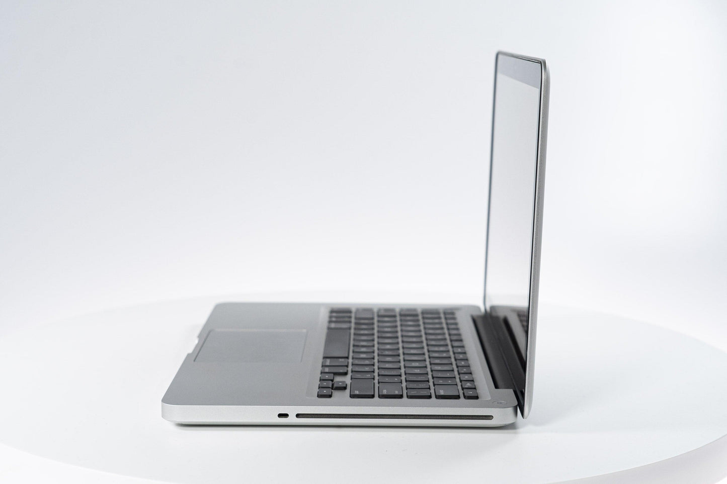 Apple MacBook Pro (Mid 2010) 13-inch 2.4 GHz Core 2 Duo 8GB RAM 2TB Storage - Silver