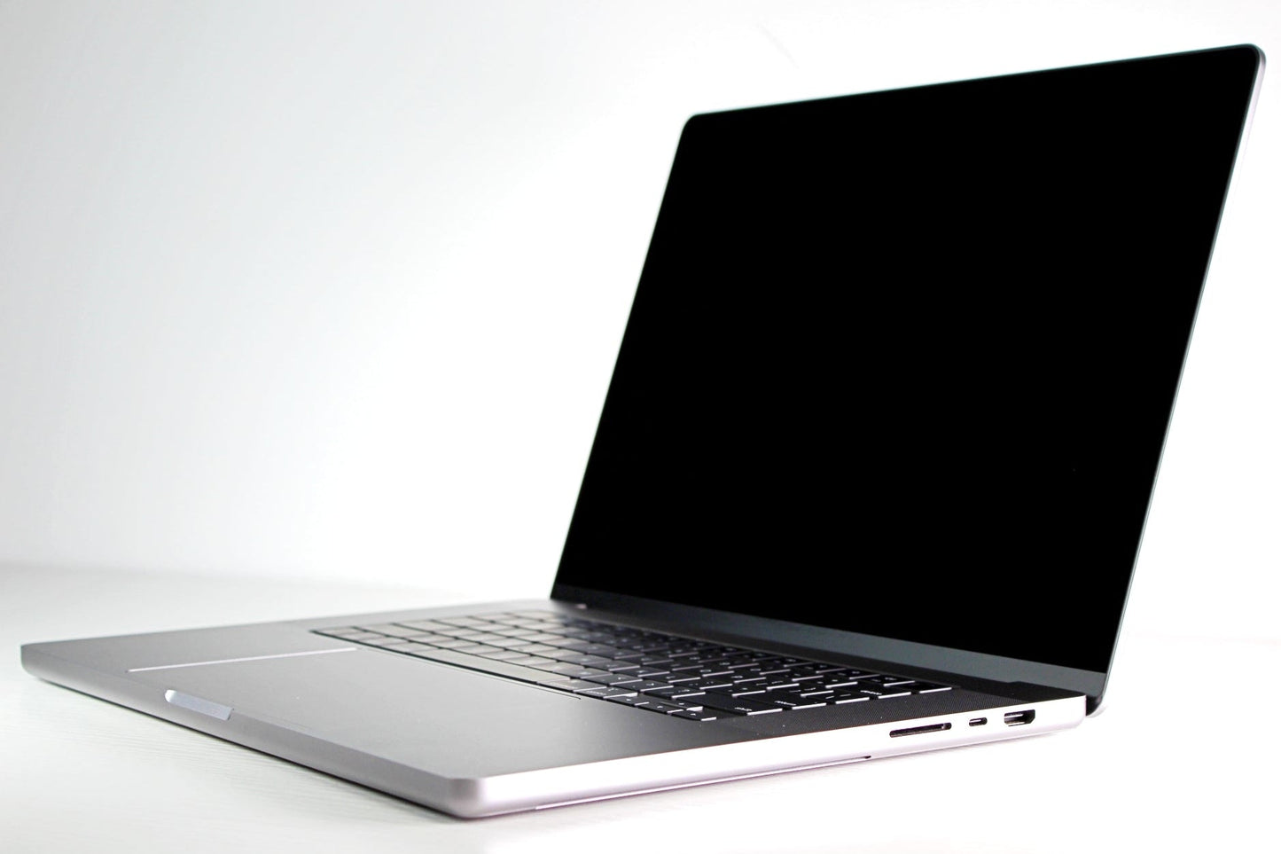 2021 Apple MacBook Pro 16-inch – M1 Pro 16-Core GPU 32GB RAM 2TB SSD | 98% BH
