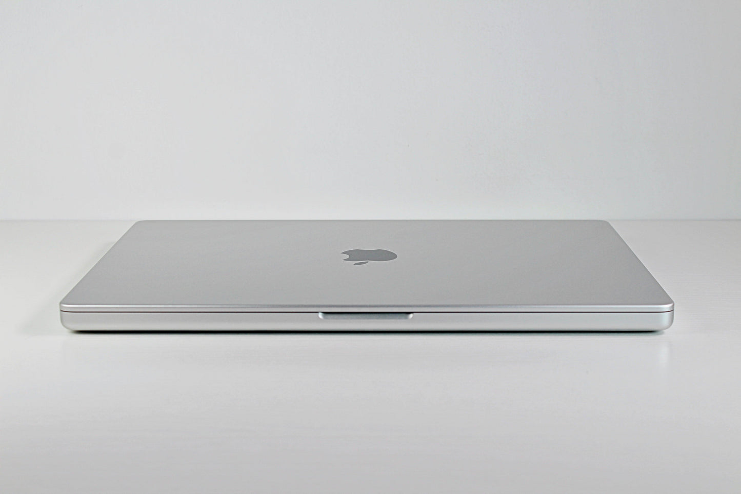 MacBook Pro (2023) 14-inch – Apple M2 Max 12-Core CPU 38-Core GPU – Space Gray