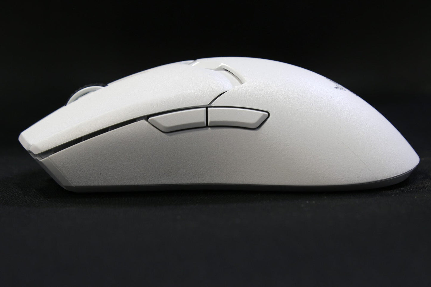 Razer Death Adder V3 Pro Gaming Mouse RZ01-04390200 – Ultra-Lightweight – White – Used