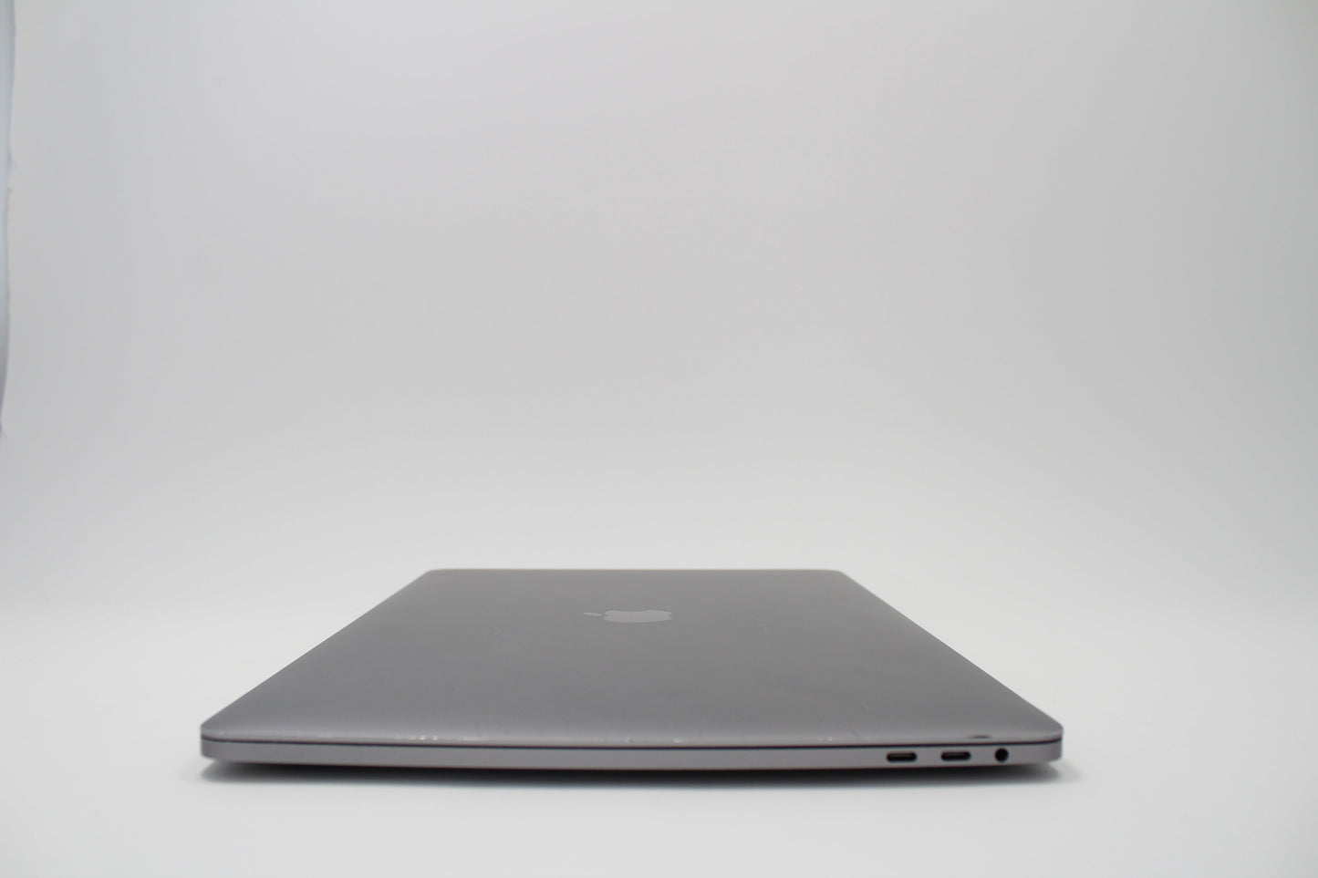 2016 Apple MacBook Pro 15-inch i7 2.7GHz 16GB RAM 512GB SSD | Radeon Pro 455