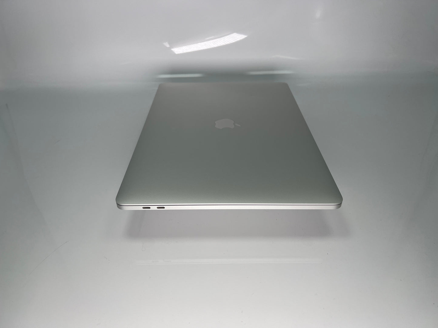 MacBook Pro (2019) 15-Inch 2.3GHz Core i9 560X 16GB RAM 512GB SSD - Silver