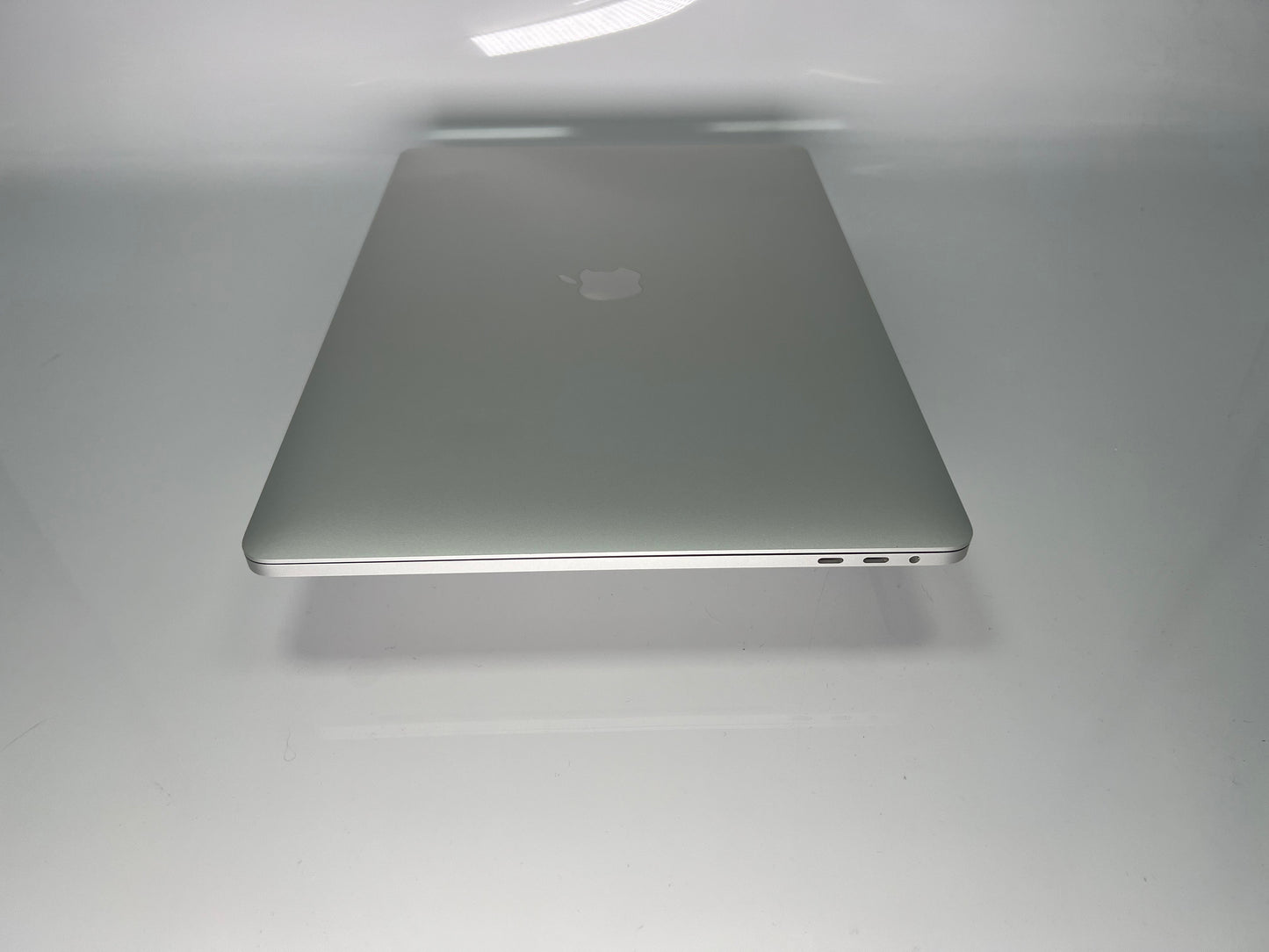 MacBook Pro (2019) 15-Inch 2.3GHz Core i9 560X 16GB RAM 512GB SSD - Silver