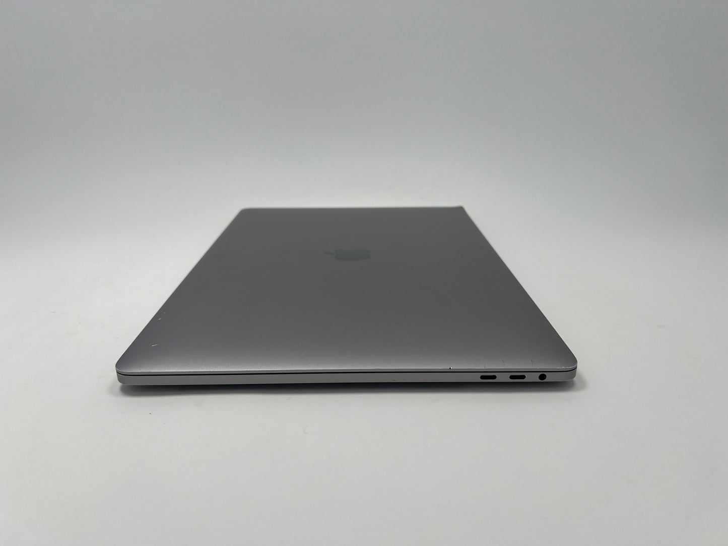 2017 Apple MacBook Pro 15-inch i7 2.8GHz – Radeon Pro 555 | For Parts/Repair Only