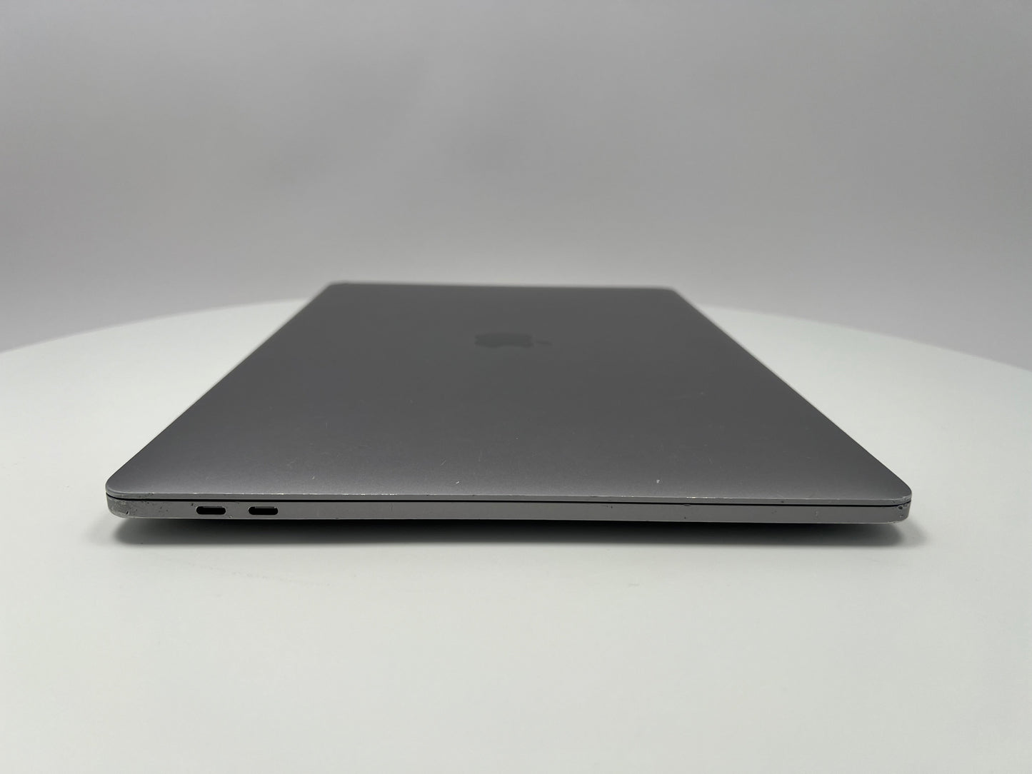 2018 Apple MacBook Pro 15-inch – i7 2.6GHz 16GB RAM 512GB SSD | Radeon Pro 560X