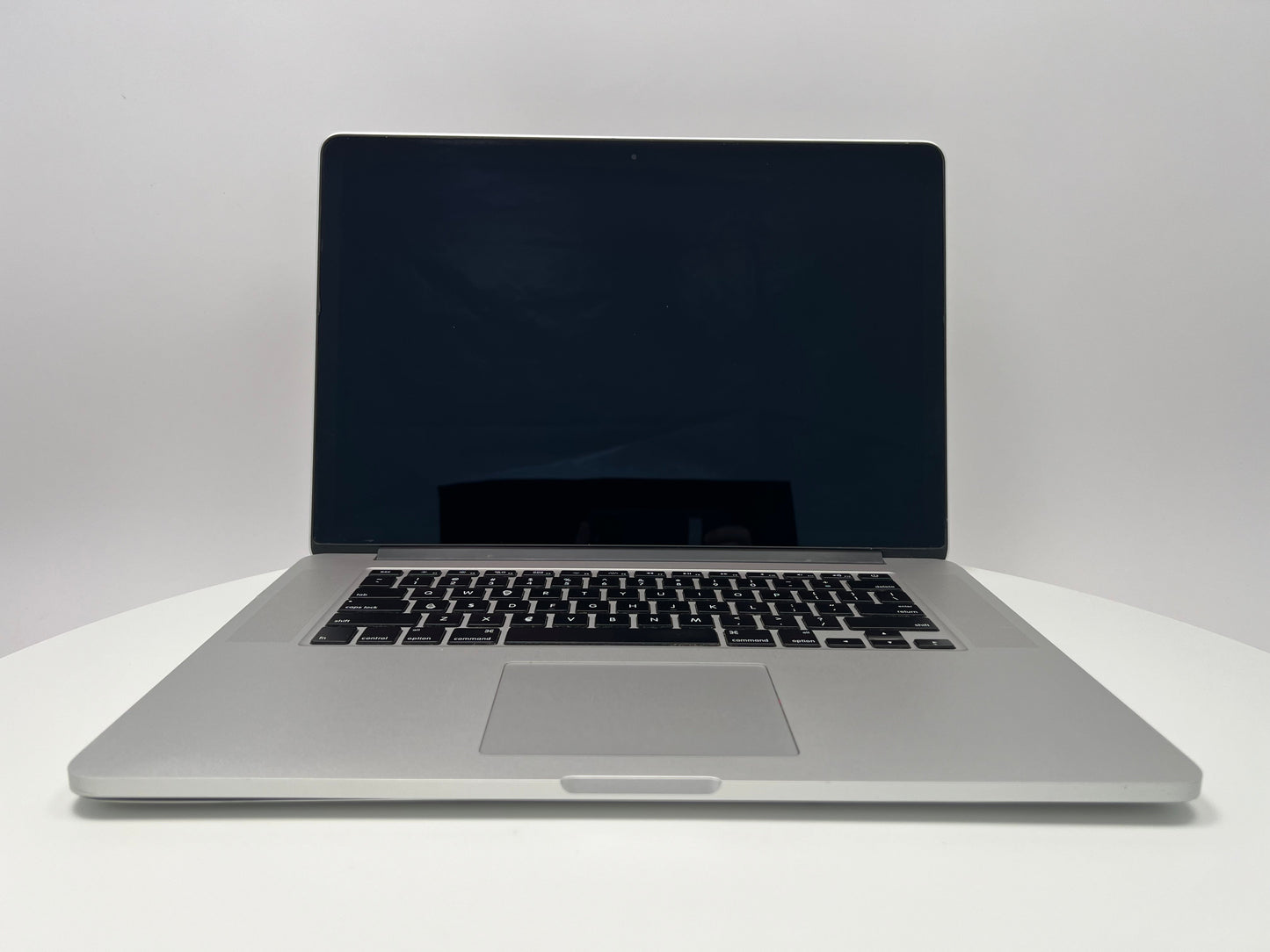 2015 MacBook Pro 15-inch i7 2.8GHz – 16GB RAM 1TB SSD AMD R9 M370X | For Parts Only