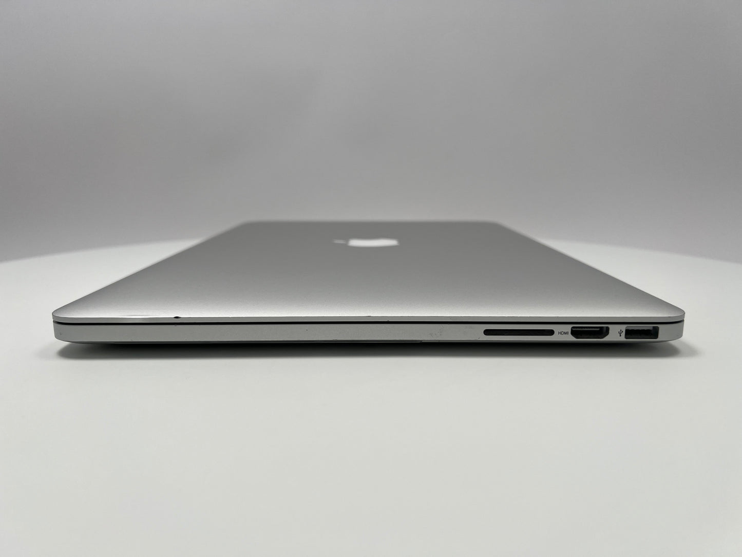2015 MacBook Pro 15-inch i7 2.8GHz – 16GB RAM 1TB SSD AMD R9 M370X | For Parts Only