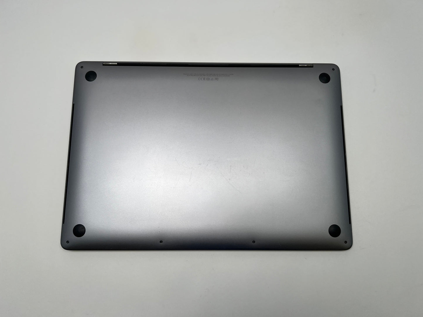MacBook Pro (2018) 15-inch – Intel Core i7 2.6GHz – 32GB RAM 1TB SSD 560X • For Parts & Repair