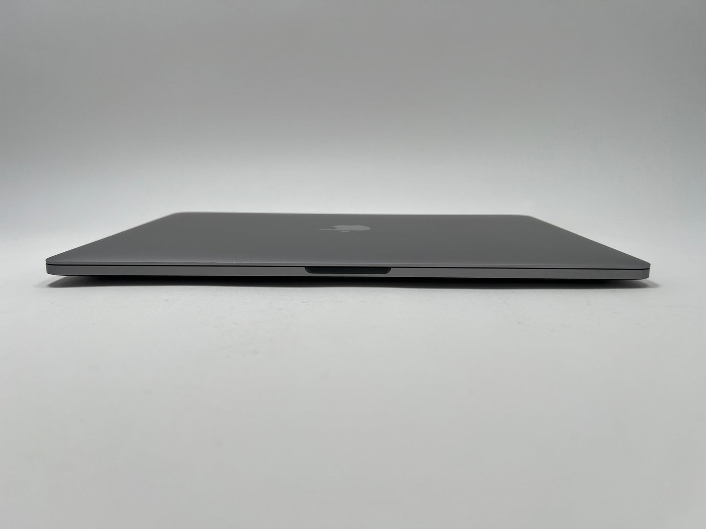MacBook Pro (2018) 15-inch – Intel Core i7 2.6GHz – 32GB RAM 1TB SSD 560X • For Parts & Repair