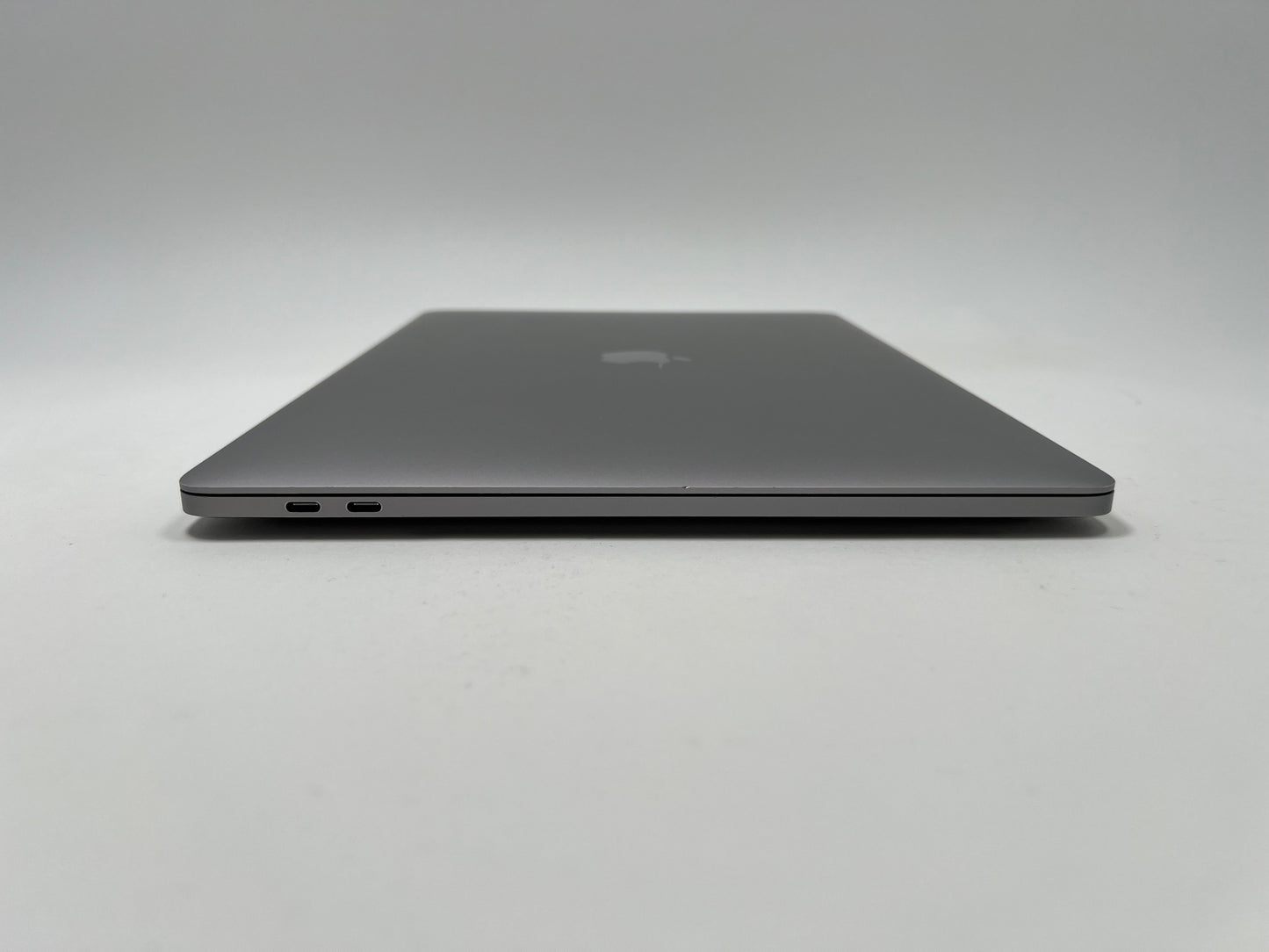 MacBook Pro (2018) 15-inch – Intel Core i7 2.6GHz – 32GB RAM 1TB SSD 560X • For Parts & Repair
