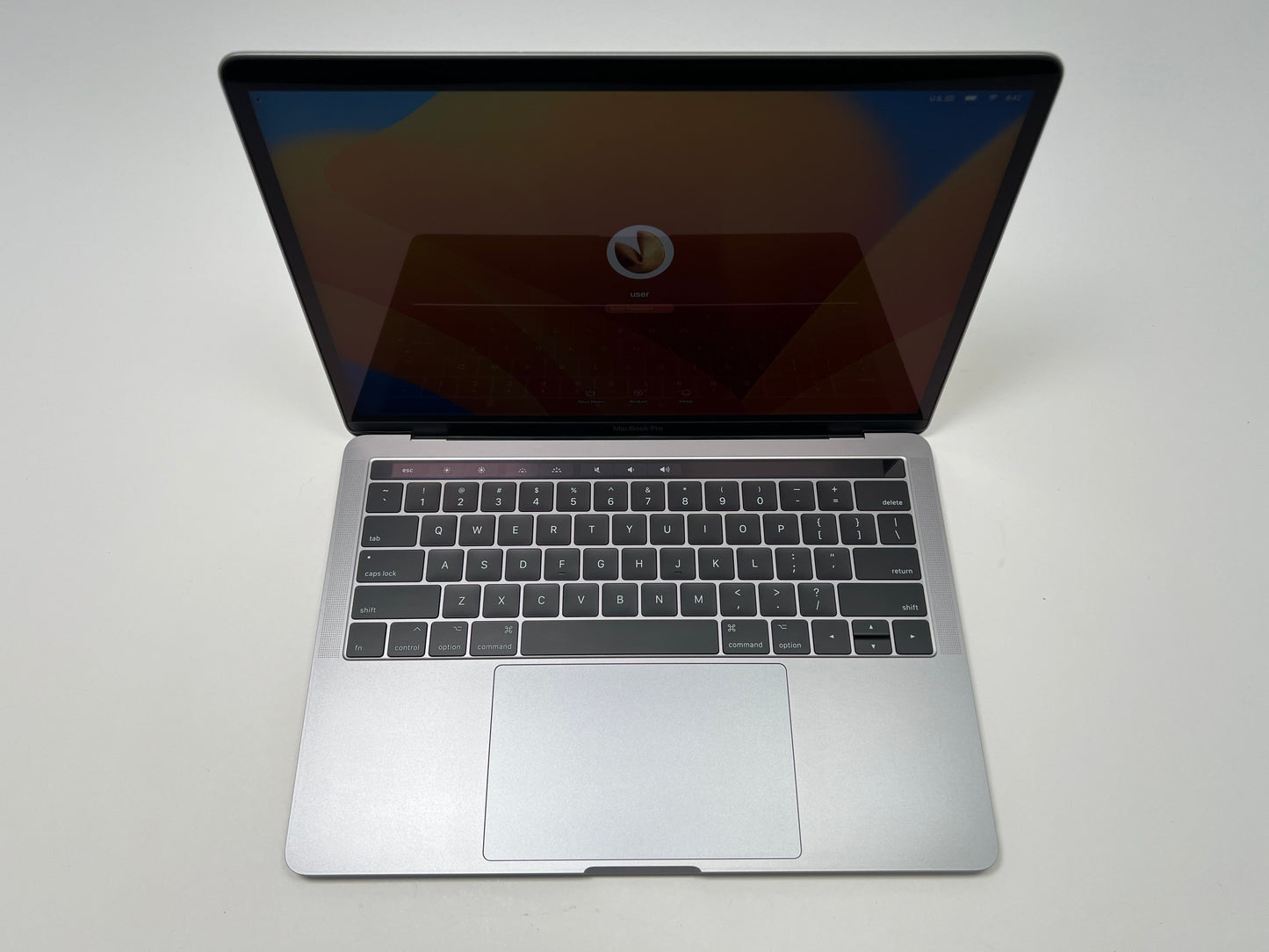 MacBook Pro (2017) 13-inch – Intel Core i7 3.5GHz – 16GB RAM 512GB SSD • 45 Battery Cycles