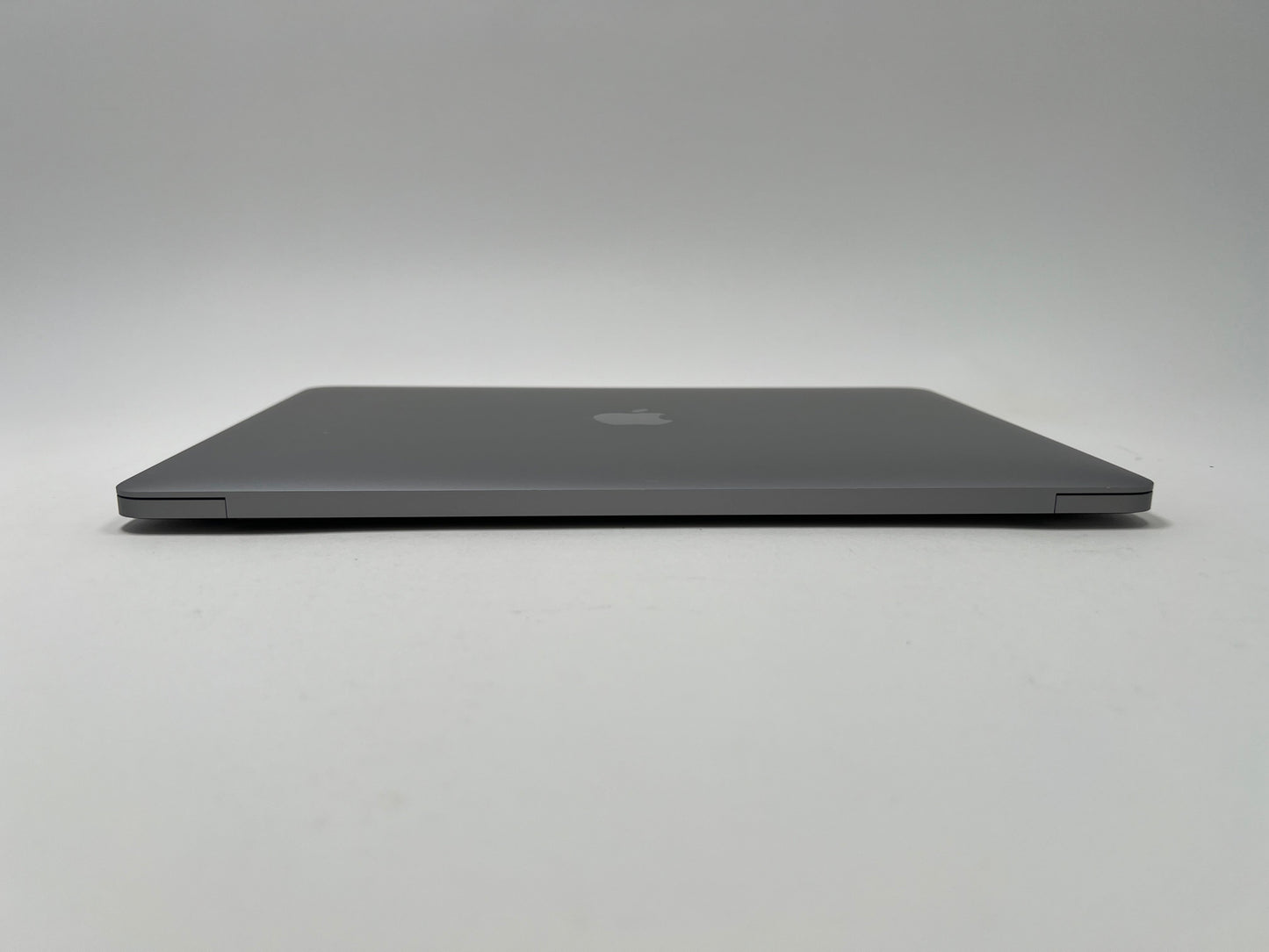 MacBook Pro (2017) 13-inch – Intel Core i7 3.5GHz – 16GB RAM 512GB SSD • 45 Battery Cycles