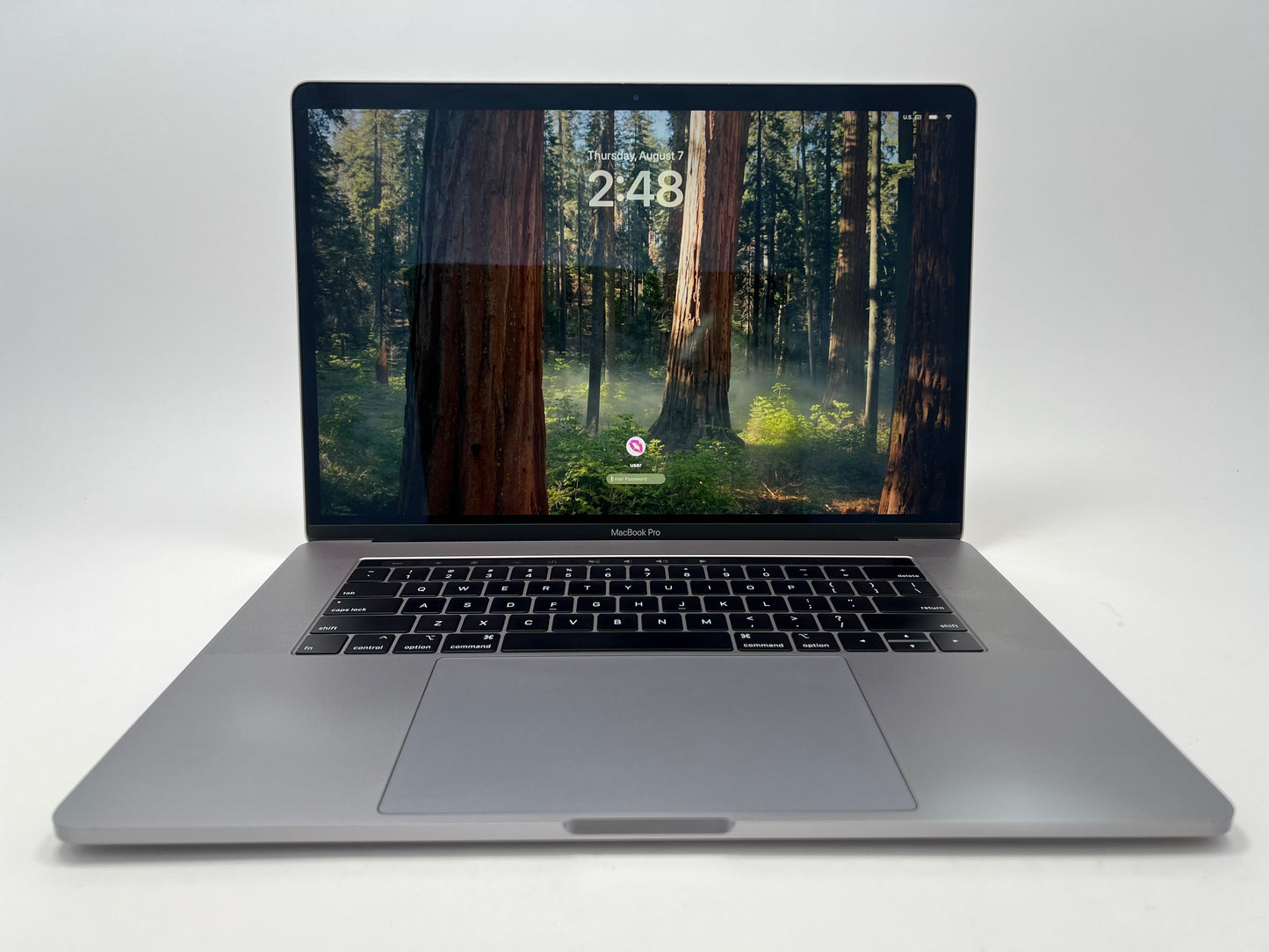 MacBook Pro (2018) 15-inch – Intel Core i7 2.6GHz – 32GB RAM 1TB SSD • Radeon Pro 560X