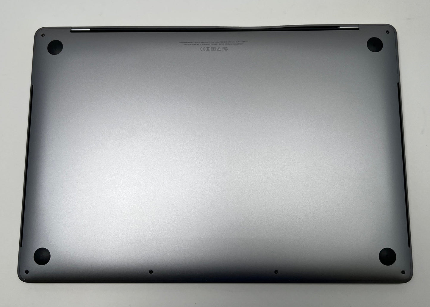 MacBook Pro (2018) 15-inch – Intel Core i7 2.6GHz – 32GB RAM 1TB SSD • Radeon Pro 560X