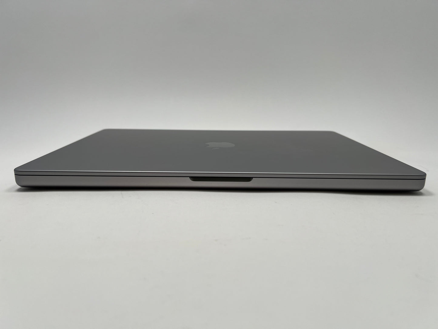 MacBook Pro (2021) 16-inch – M1 Pro 16-Core GPU – 32GB RAM 512GB SSD