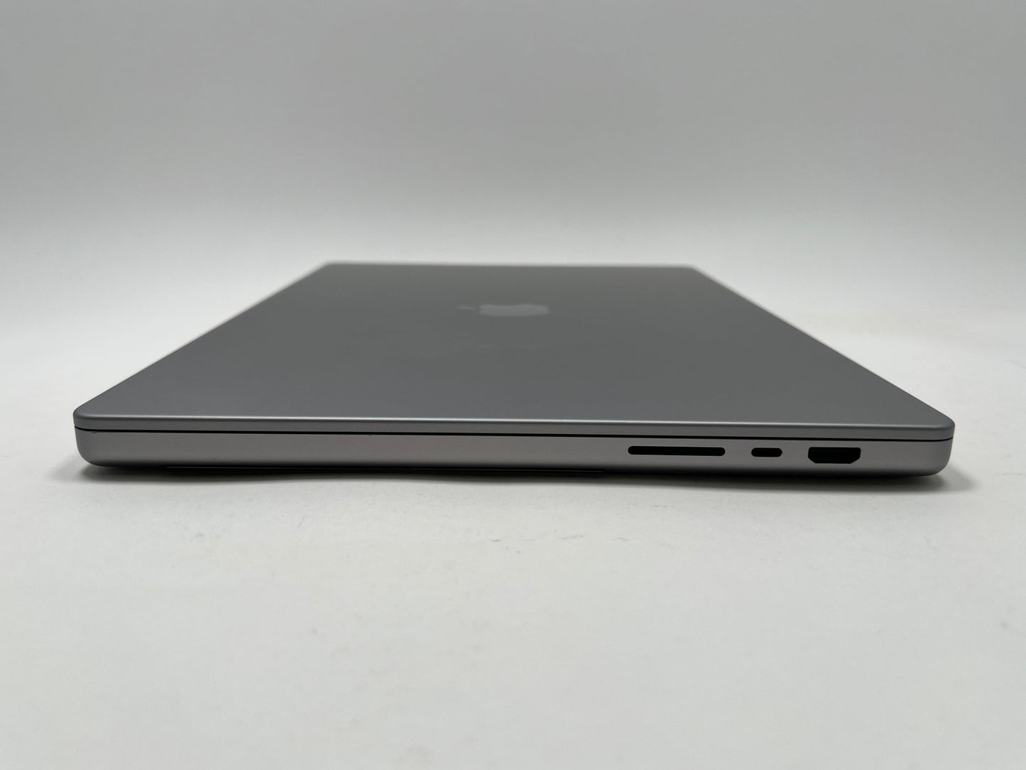 MacBook Pro (2021) 16-inch – M1 Pro 16-Core GPU – 32GB RAM 512GB SSD