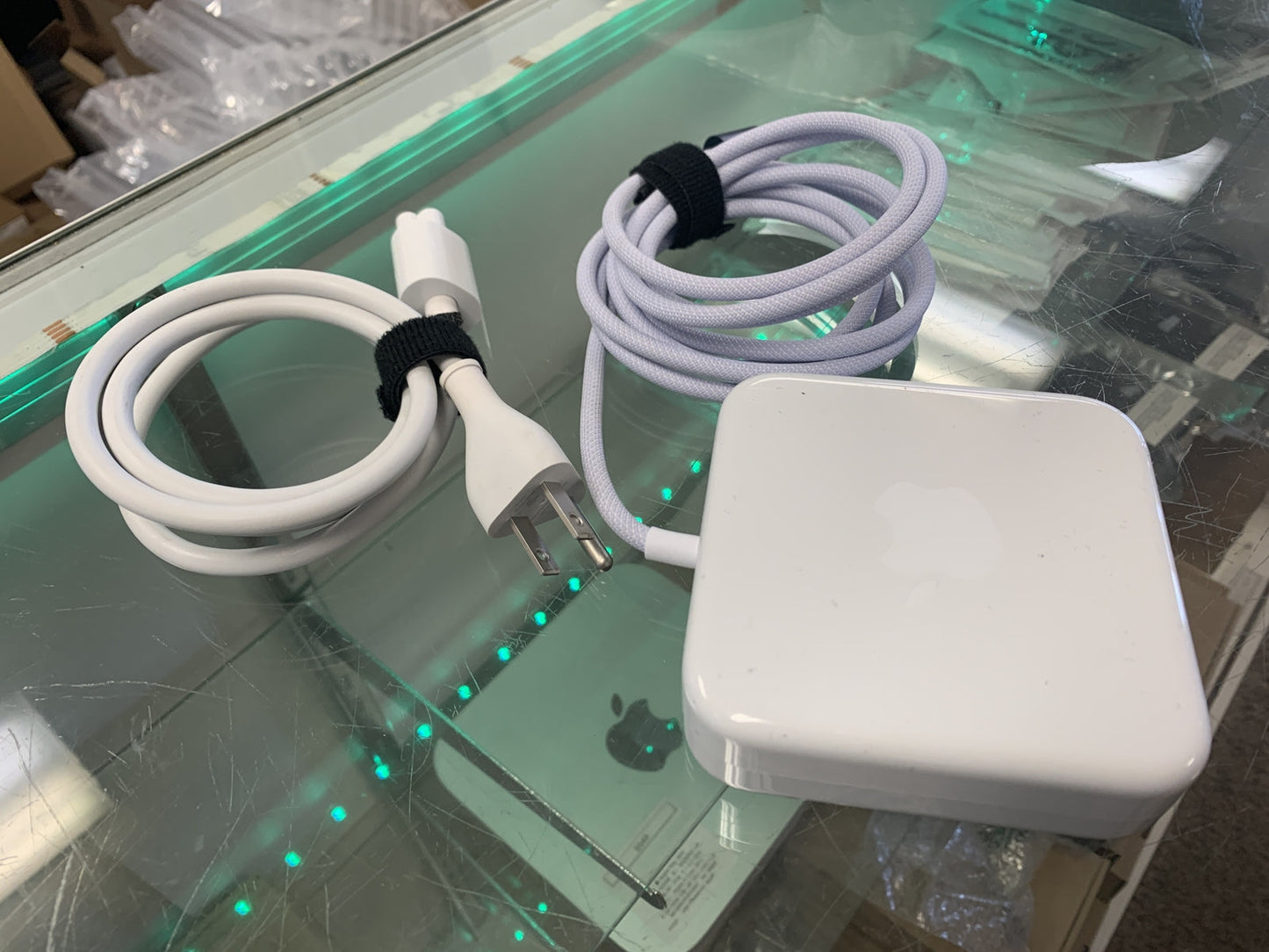 Apple iMac 24″ M1 Power Adapter A2290 143 W – Purple – Used (with Wall Cable)