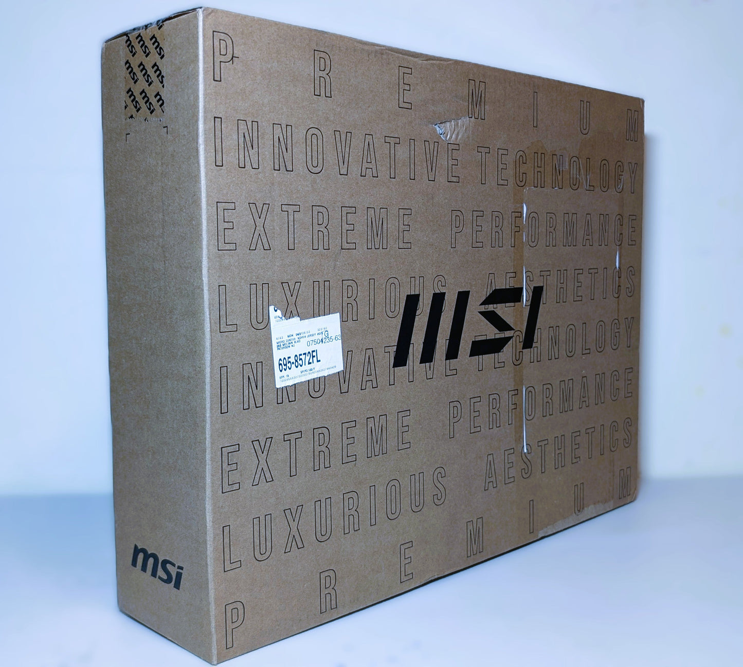 MSI Raider 18 HX AI A2XWJG-416US 18 5090 Gaming Laptop