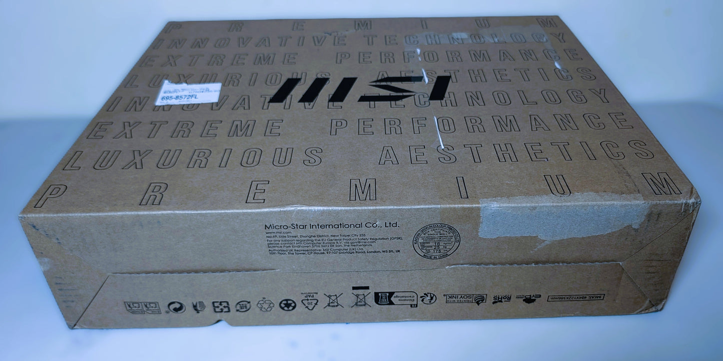 MSI Raider 18 HX AI A2XWJG-416US 18 5090 Gaming Laptop