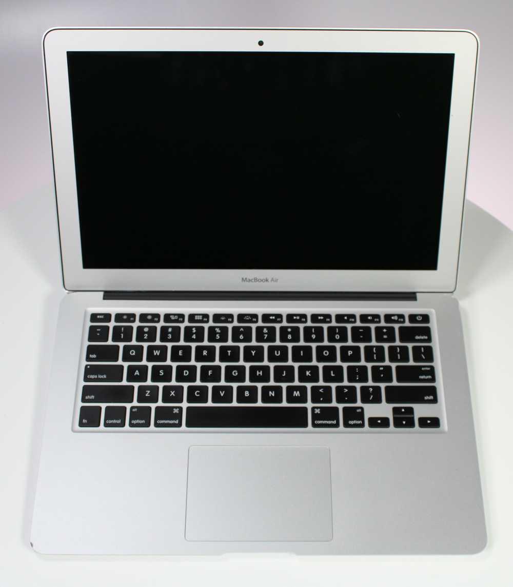 Apple MacBook Air 13-inch 2015 1.6GHz Core i5 4GB SSD (Wear & Tear Special)