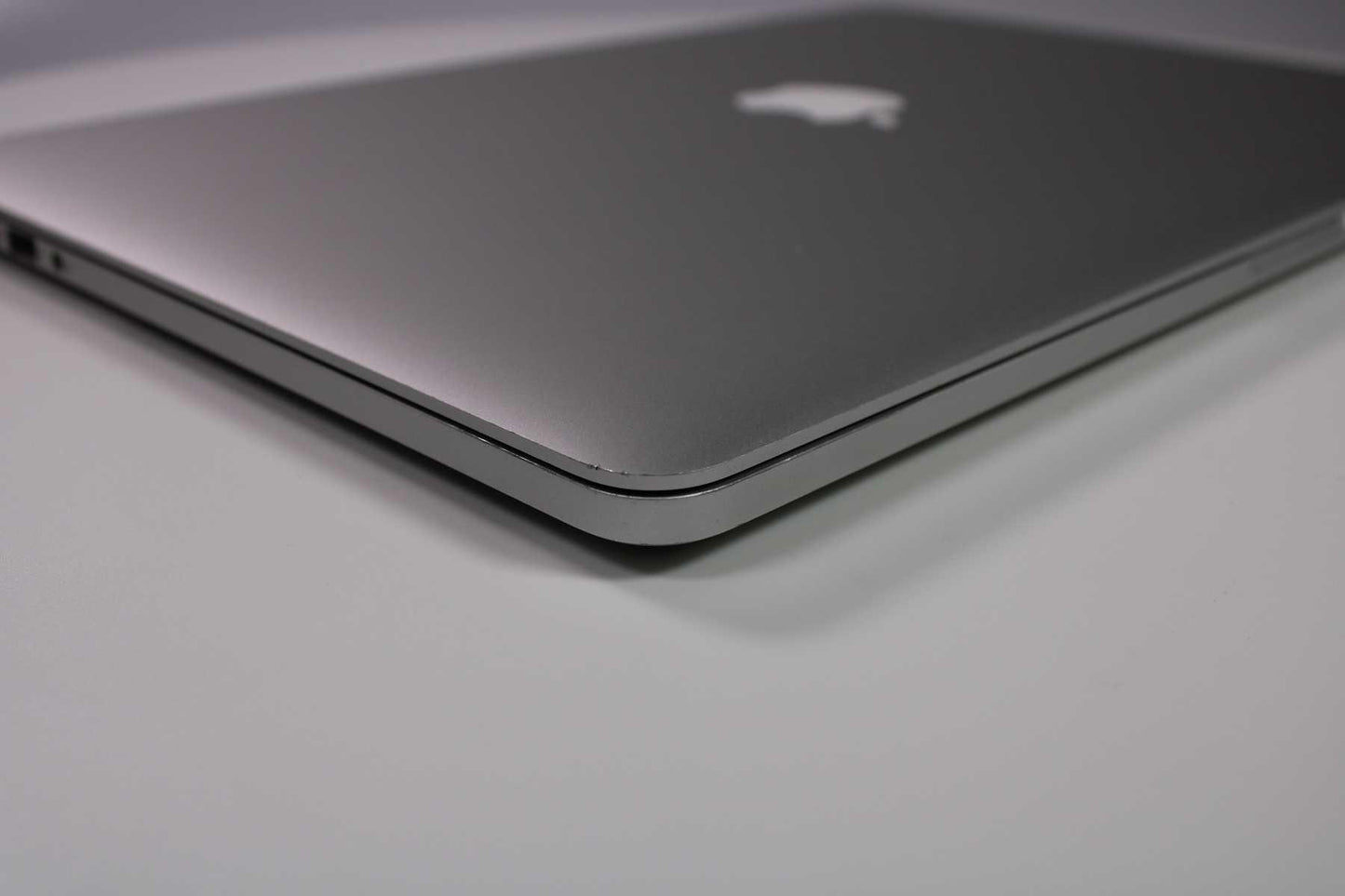 Apple MacBook Pro 15-inch 2013 2.8GHz Core i7 16GB RAM Dual GPU (Wear & Tear Special)