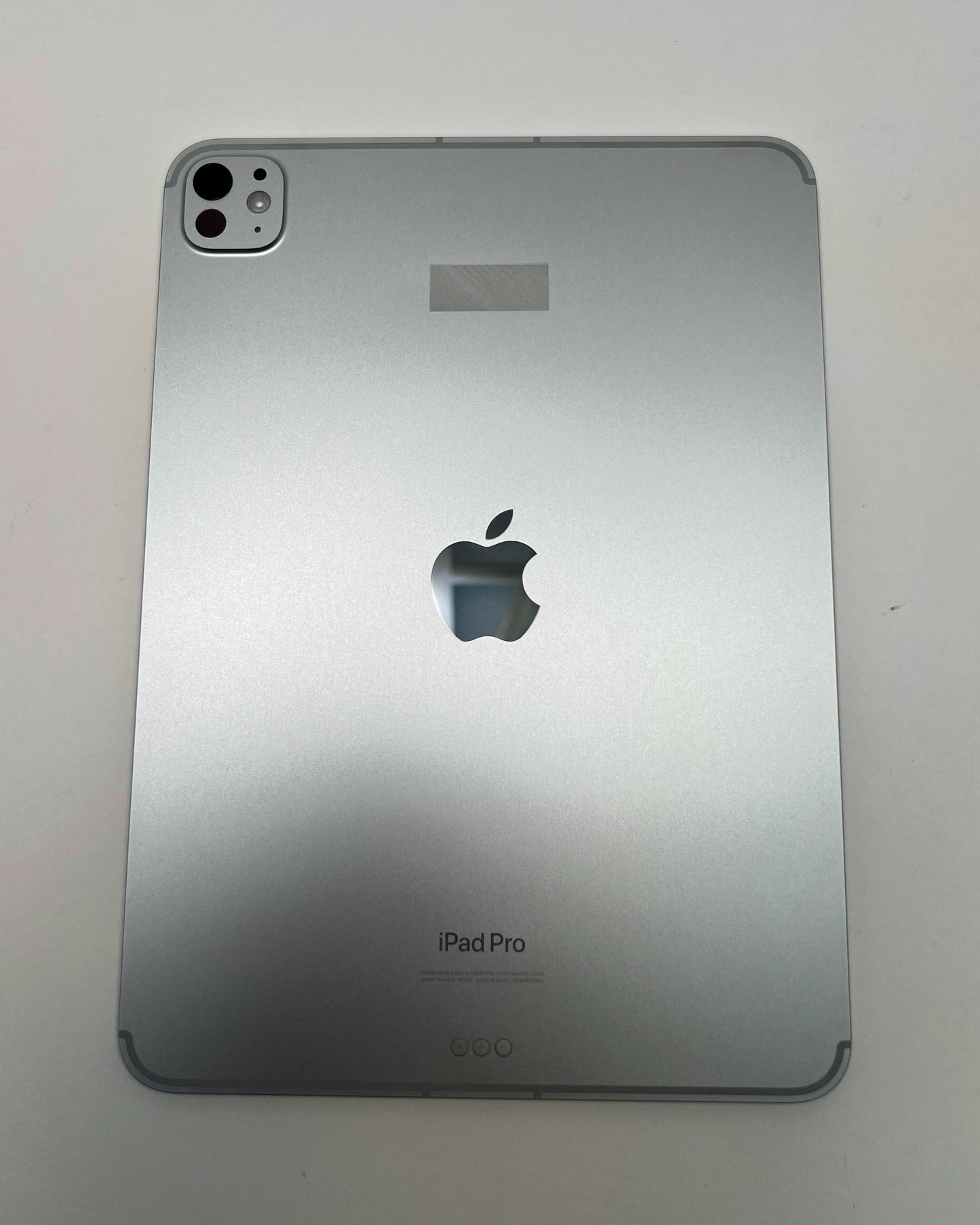 iPad Pro 11‑inch (2024) Nano‑Texture – M4 10‑Core CPU/GPU • Cellular 5G – 16GB RAM 1TB SSD • AppleCare+ 10/26