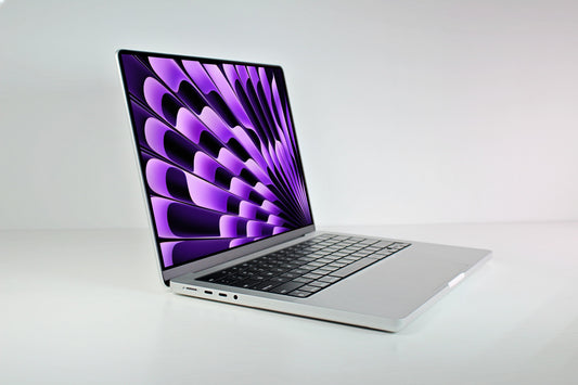 MacBook Pro (2021) 14-inch – Apple M1 Max 10-Core CPU & 32-Core GPU – Silver